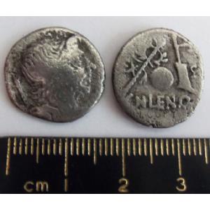 No 407 Roman Republican Silver Denarius Image