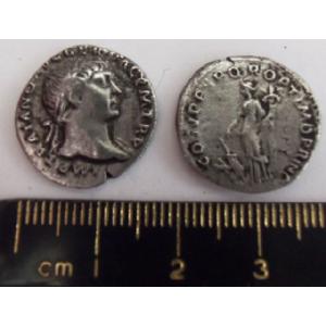 No 554 Roman Denarius of Trajan Image