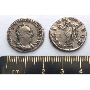 No 384 Roman Antoninianus of Valerian Image