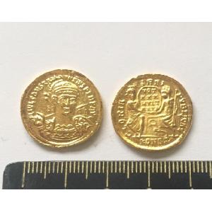 No 635 Roman Gold Solidus of Constantine II Image