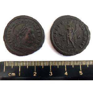 No 774 - Roman bronze follis of Constantine Image