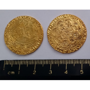 ONLY 3 OF THESE LEFT ! No 389 Henry V Gold Half N Image