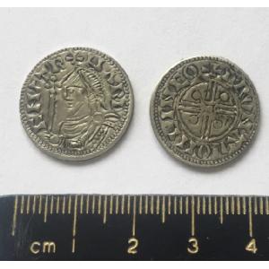 No 751 - Silver Penny of Harthacnut 1040-42 AD Image